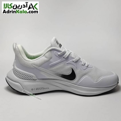 کفش نایک مردانه پیاده روی ایر زوم استراکچر V16 رنگ سفید